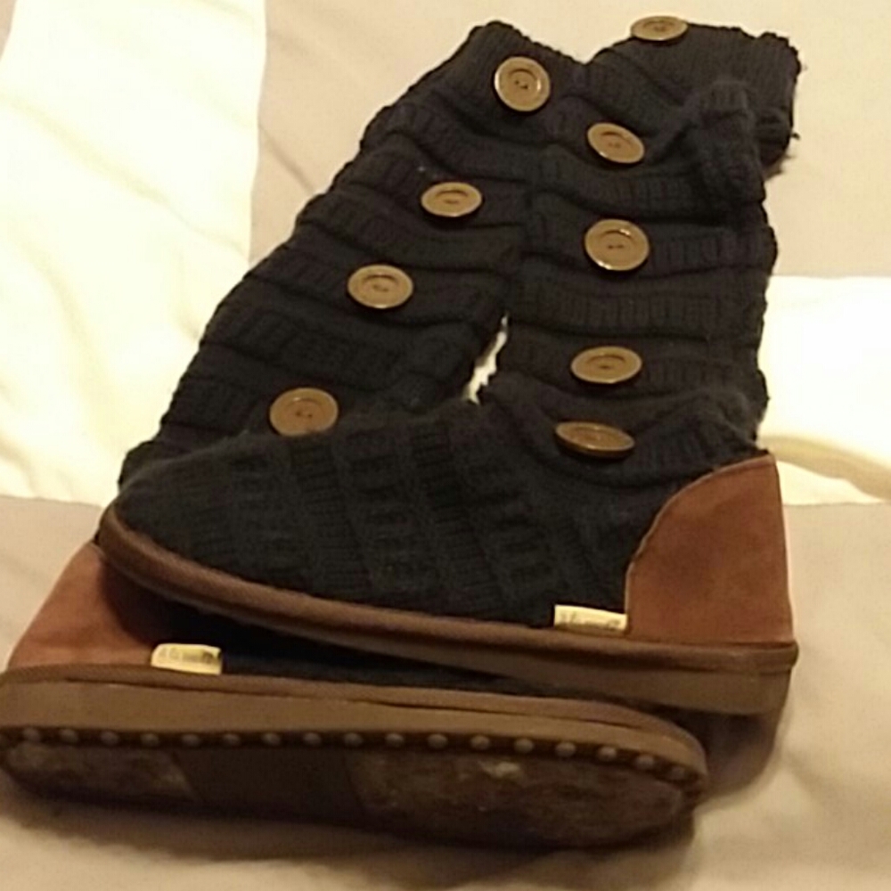 Muk Luks A La Mode knitted boots